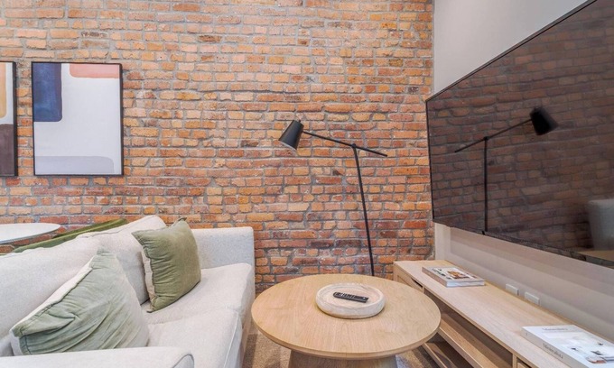 East Village Apartment | Comfortable & Cozy 2BR Home Near Union Square