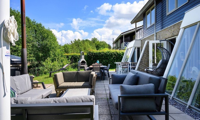 Vlagtwedde House | Comfortable family and friends house with wellness