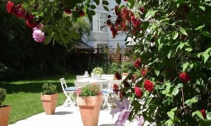 Bagneres-de-Luchon Villa | Comfortable house with garden in the city centre close to the cable car.