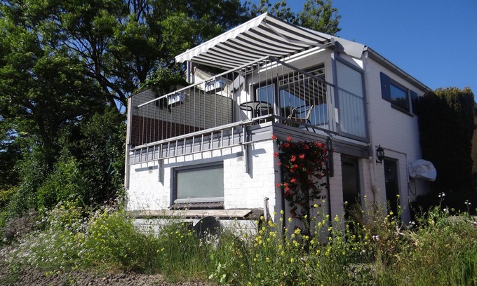 Kamperland Apartment | Comfortable holiday home in Akkerrand near Veerse Meer and the North Sea beach