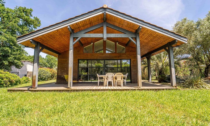 Gastes House | Comfortable house for 6, near Lake Gastes