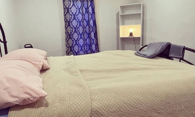 Buffalo Apartment | Comfortable & pet friendly . Free Breakfast 5 minutes from the heart of Buffalo