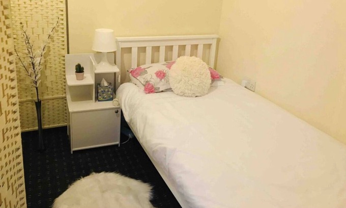 North Glasgow House | Comfortable single room close to the city centre