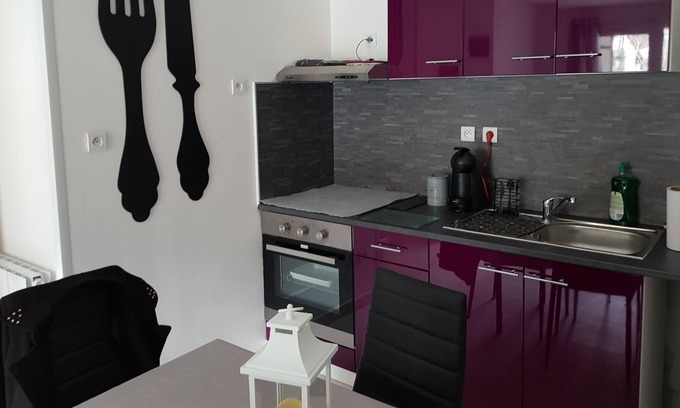 Digne-les-Bains Apartment | Comfortable spa pool apartment ... tennis