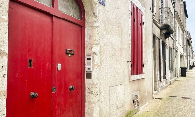 Blois Apartment | Comfortable Triplex in Blois, ideal for families, near castle