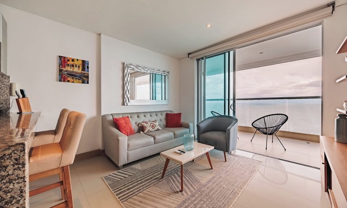 El Laguito Apartment | Comfortable Unit with Fabulous View in Palmetto Beach