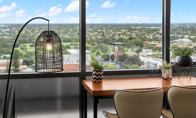 Adelaide Central Business District Condo | Comfy 1BR Next to Pool/fabulous view/WIFI/