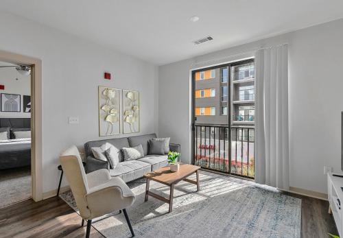Five Points South Apartment | Comfy 2BR in Mid-Rise Perfect for Groups