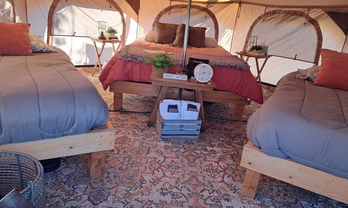 New Eucha RV Rental | Comfy Beds and Hot Shower Awaits You