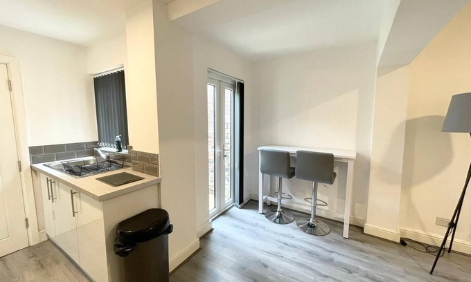 Birkenhead House | COMFY BEDS – Group House