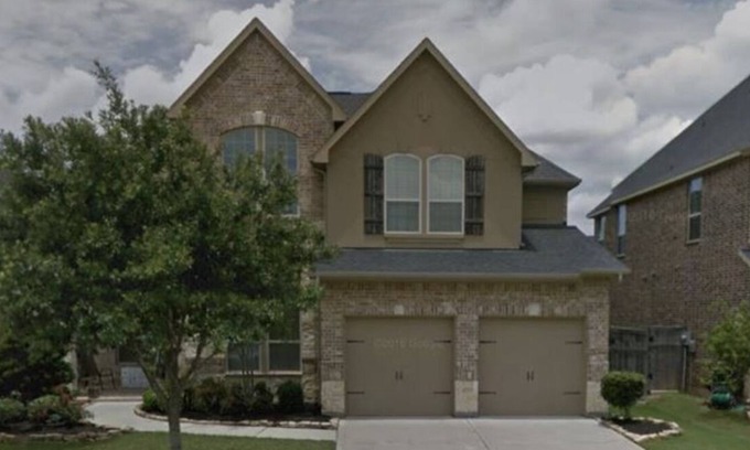 Fulshear House | Comfy Family Home