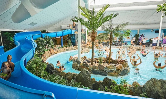 Roggel Villa | Comfy farmhouse villa in Limburg with Garden