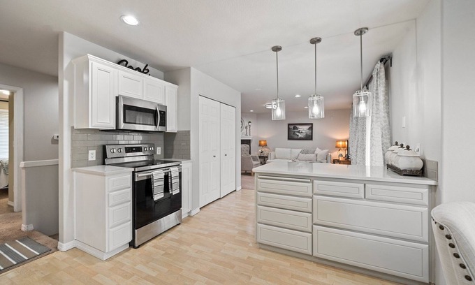 Sherwood House | Comfy Home in Quiet/Safe Neighborhood