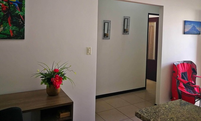 San Rafael House | Comfy, modern and secure spot in gated community near airport and city