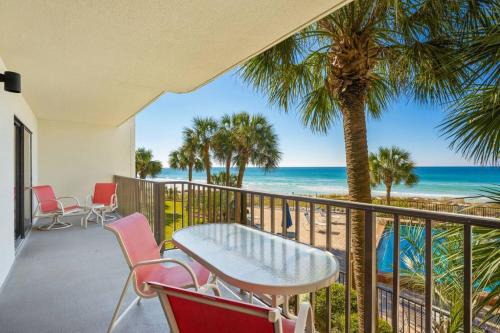 Lower Grand Lagoon House | Commodore 205