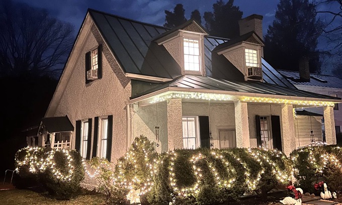 Washington House | Completely Private Suite in Historic Colonial House right beside from The Inn!