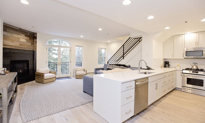 Mountain Village Condo | Completely Renovated Modern 4-Bedroom - Most Beautiful Unit at Bear Creek Lodge