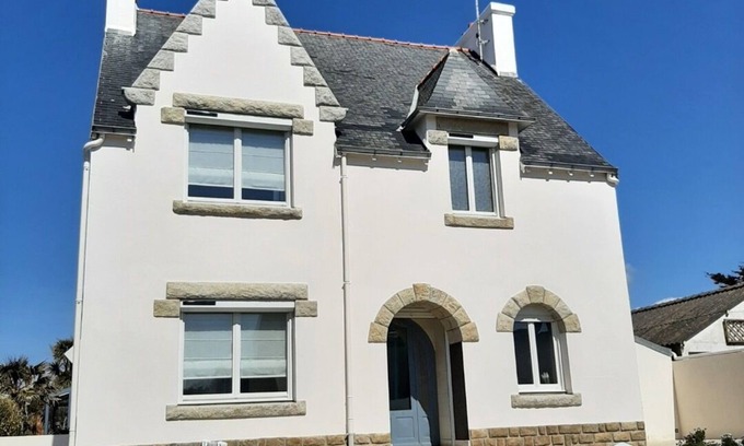 Saint-Guenole House | Completely renovated Breton house in St Guénolé