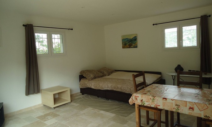 Ollioules House | Completely renovated STUDIO between sea and countryside