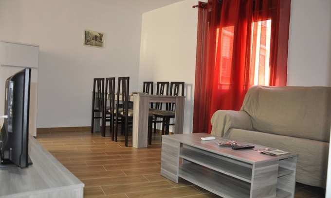 Toledo City Center Apartment | COMPLETELY RENOVATED HOUSE WITH FREE WIFI