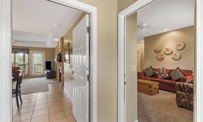 Branson West Condo | Condo & Connecting Suite in a Lovely Gated Community