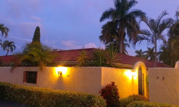 East Naples Condo | Condo for Season Renters available - Glades-Country-Club - Naples