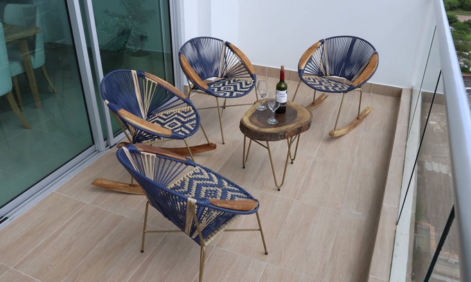 Marbella Apartment | Condo in Marbella from the Beach 🏖