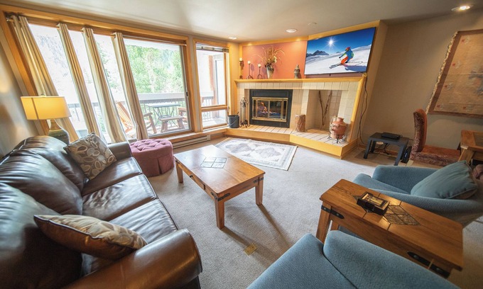 Mountain House Condo | Condo with Mountain Views & pool/hot tub onsite