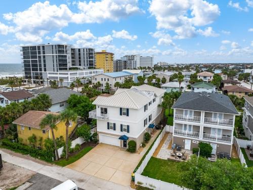Jacksonville Beach House | Condo within steps of South Jacksonville Beach
