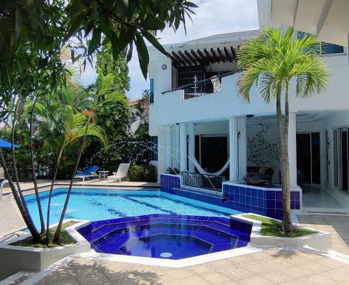 Girardot House | Condominio El Peñon