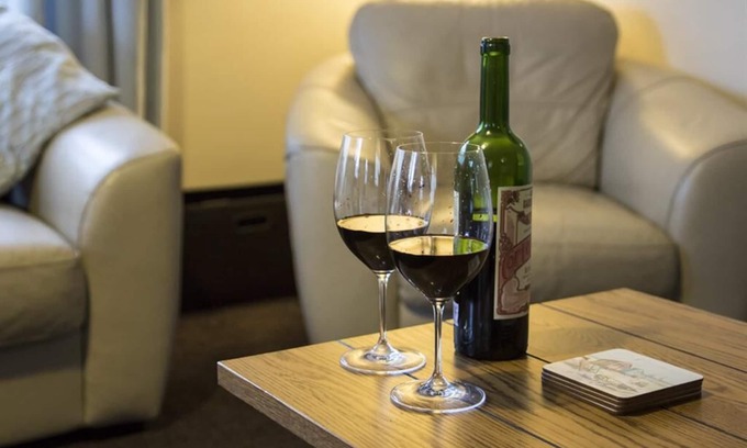 Burgh le Marsh Cottage | Conker Cottage - The Chestnuts Holiday Cottages