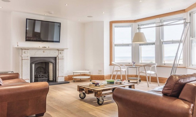 Alnmouth Apartment | Conservatory Apartment - South View House