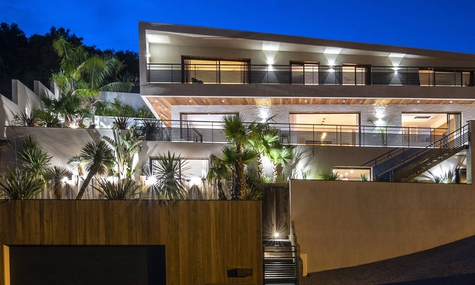 Saint-Aygulf House | Contemporary villa with panoramic sea view and heated pool