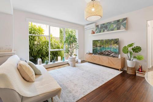 Prahran Apartment | Contemporary 1-Bed Unit Near Chapel St