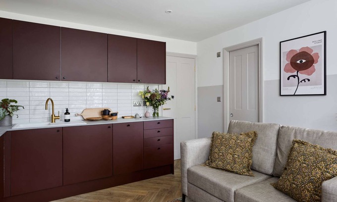 Pontcanna Apartment | Contemporary Central Duplex by Black Door Stays