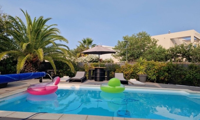 Sete Villa | Contemporary comfortable villa luxury oceanfront residential Villeroy