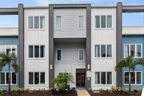 Reunion Apartment | Contemporary Condo Near Disney With Resort & Waterpark Access - B18-131