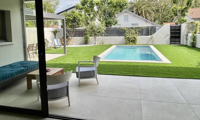 Biarritz House | Contemporary house - heated swimming pool- 5 bedrooms - 10 people