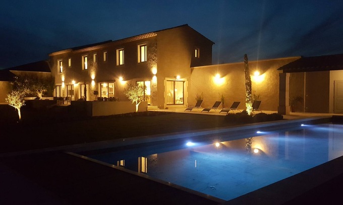 Chateaurenard Other | Contemporary Provencal farmhouse near Avignon and St Rémy de Provence, Alpilles