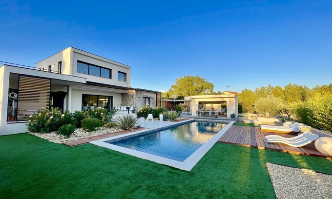 Cabries Villa | Contemporary villa Aix en Provence