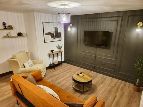 Colchester Apartment | Contractors l FreeParking l Station l Students