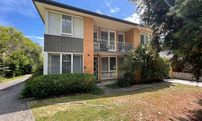 Malvern East House | Convenient 3BR Home Minutes from Central Park