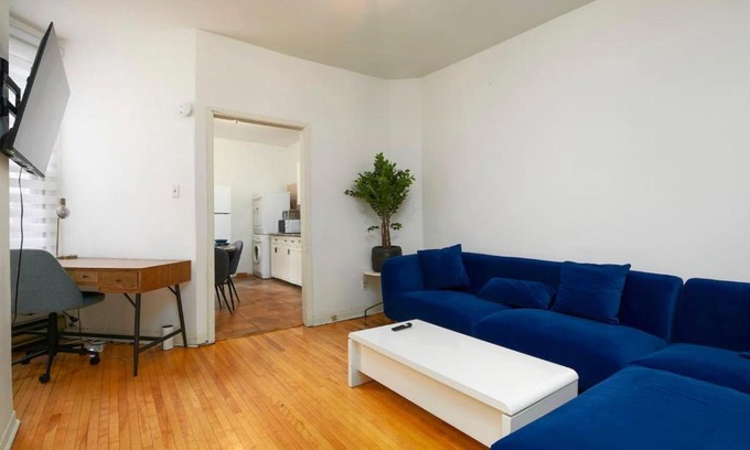 Mile End Apartment | Convenient 4BR in Mont Royal Downtown