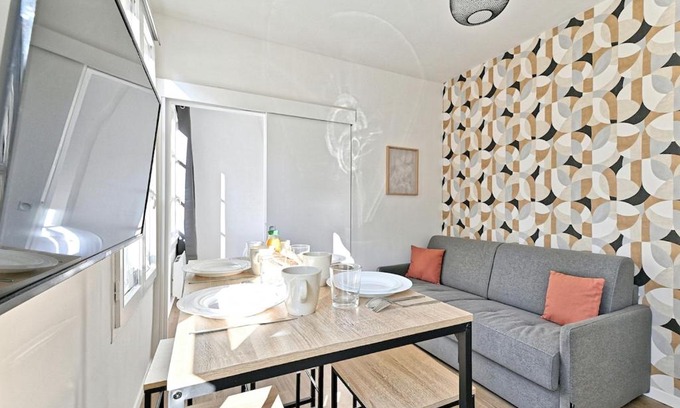 Quinze-Vingts Apartment | Convenient apartment near Gare de Lyon