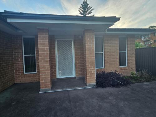 Cabramatta House | Convenient New Private granny flat