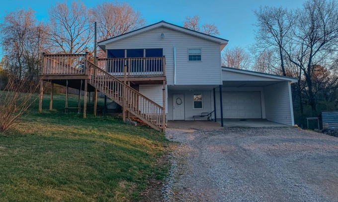 Killen Cottage | Convenient, Quiet, Relaxed, & Fisherman's Paradise With Excellent Boat Parking