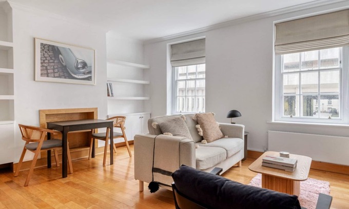 Westminster Apartment | Convenient St James 1BR, near Bars, Cafes & Station, by Blueground
