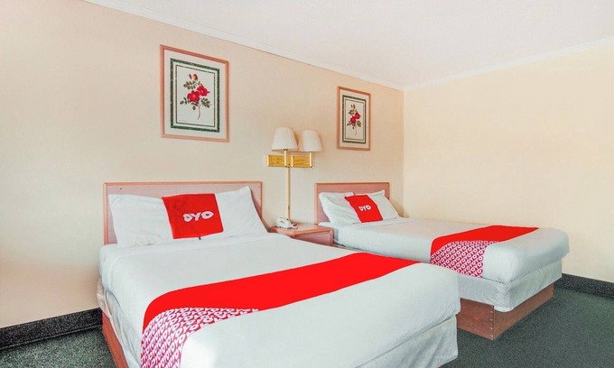 Durham Hotel | Convenient Suburban Stop – Clean, Comfy & Close to Downtown Durham