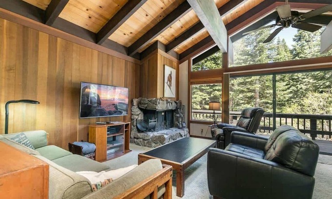 Tahoe City House | Conveniently Located Chinquapin Townhome | Unit 84