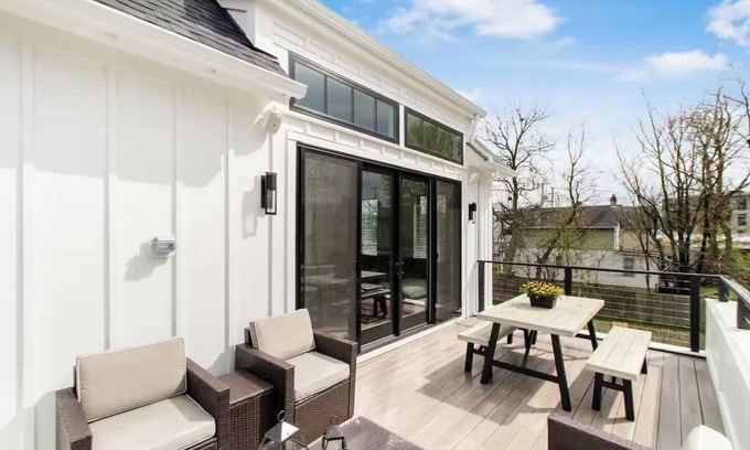 Italian Village House | Convention - Garage Parking - Short North